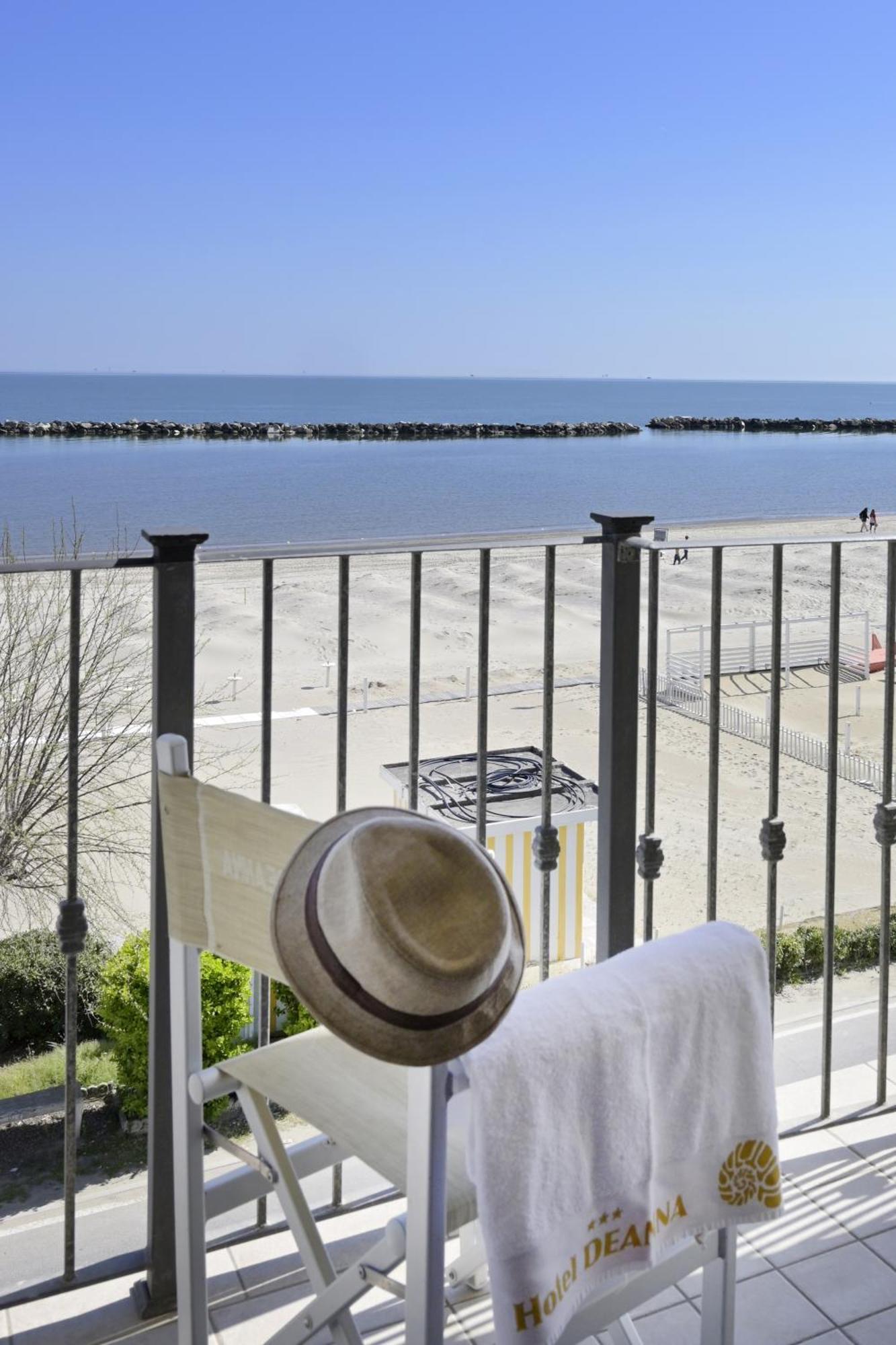 Hotel Deanna Bellaria-Igea Marina Exteriör bild