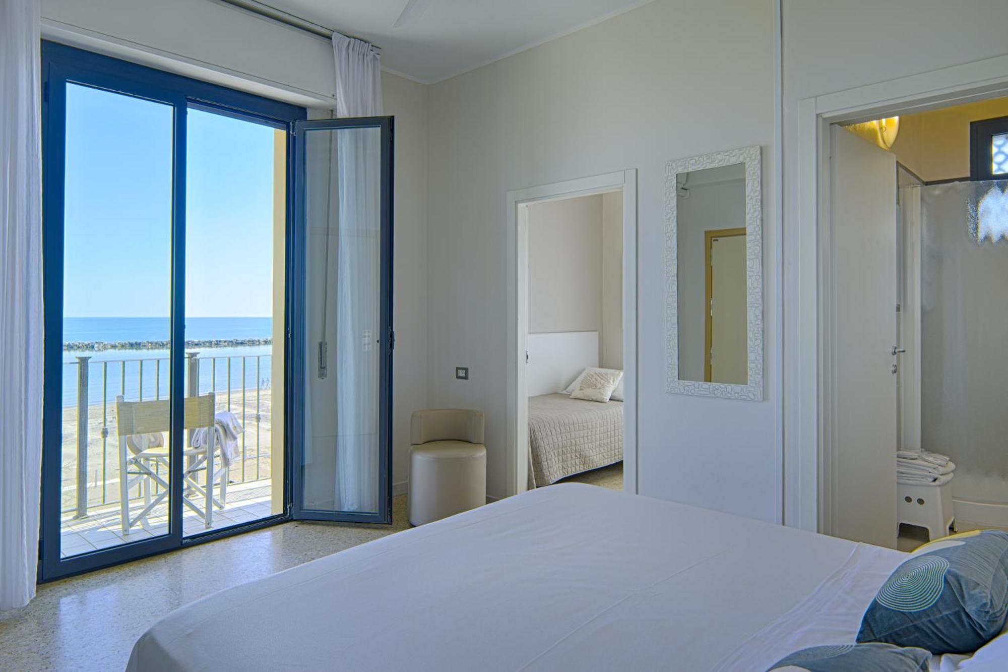 Hotel Deanna Bellaria-Igea Marina Exteriör bild